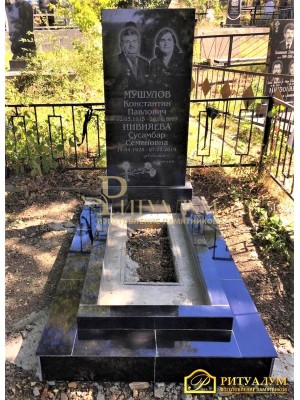 Памятник из гранита "Прямоугольный стандарт - два портрета" — ritualum.ru Памятник из гранита "Прямоугольный стандарт - два портрета" — ritualum.ru